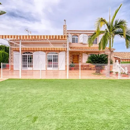 Family In With Year-round Private Pool Villa *