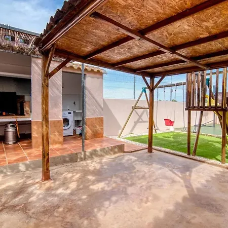 Family In With Year-round Private Pool Villa Benifaio