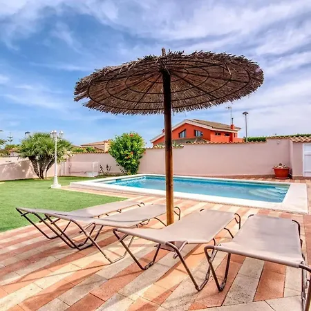 Family In With Year-round Private Pool * Benifaio