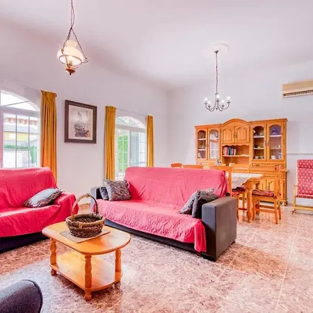 Family In With Year-round Private Pool Villa Benifaio